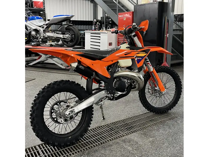 2026 KTM 300 XC thumbnail 2
