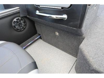 2026 Lund Boat Co 1875 Pro V Sport alt