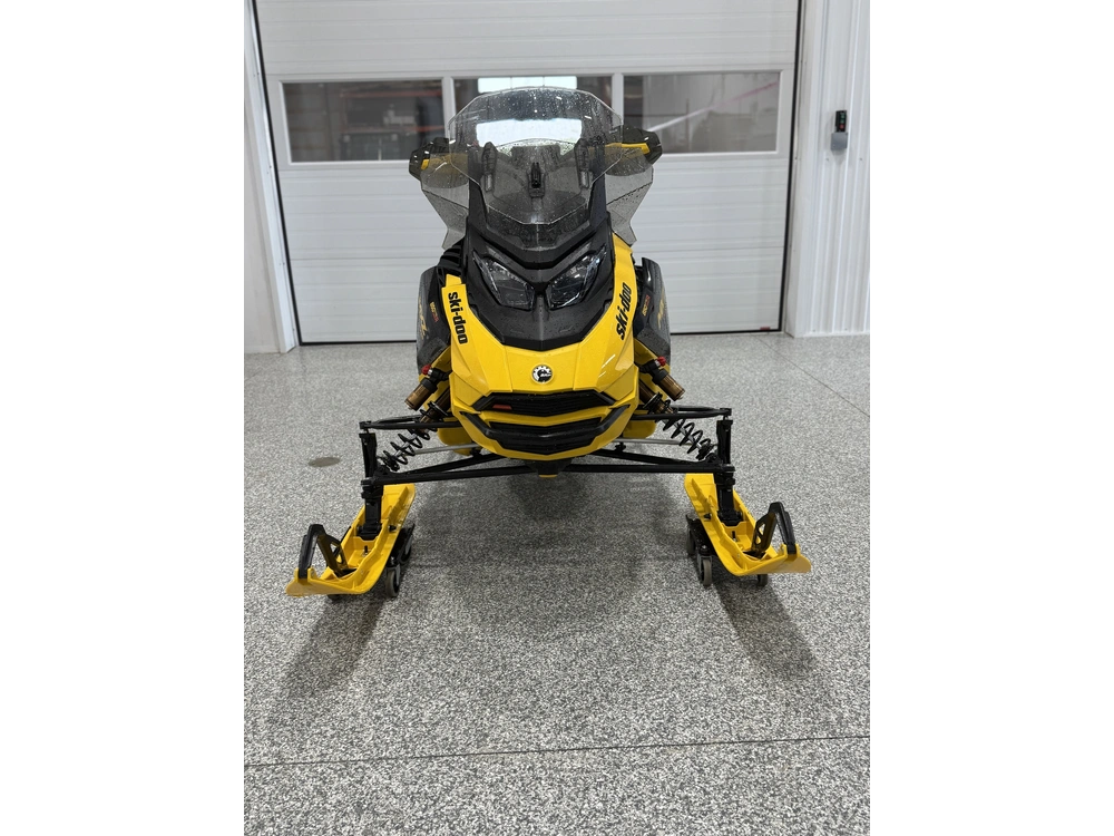 2025 Ski-doo Mxz X-rs W/ Competition Pkg 850 E-tec Turbo R Ripsaw Ii 2-ply 1.25" Shot W/ 10.25" Touchscreen alt