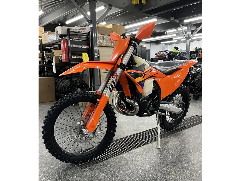 2026 KTM 300 XC thumbnail 7