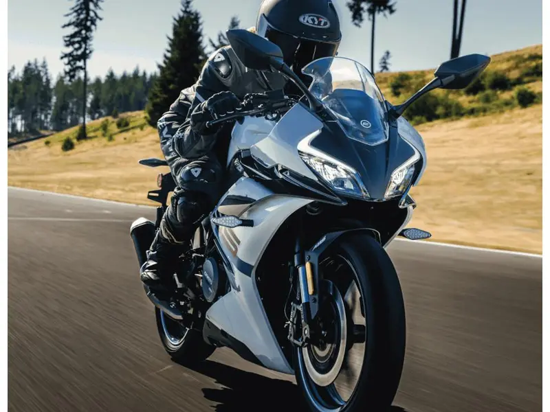 2026 CFMOTO 300SS