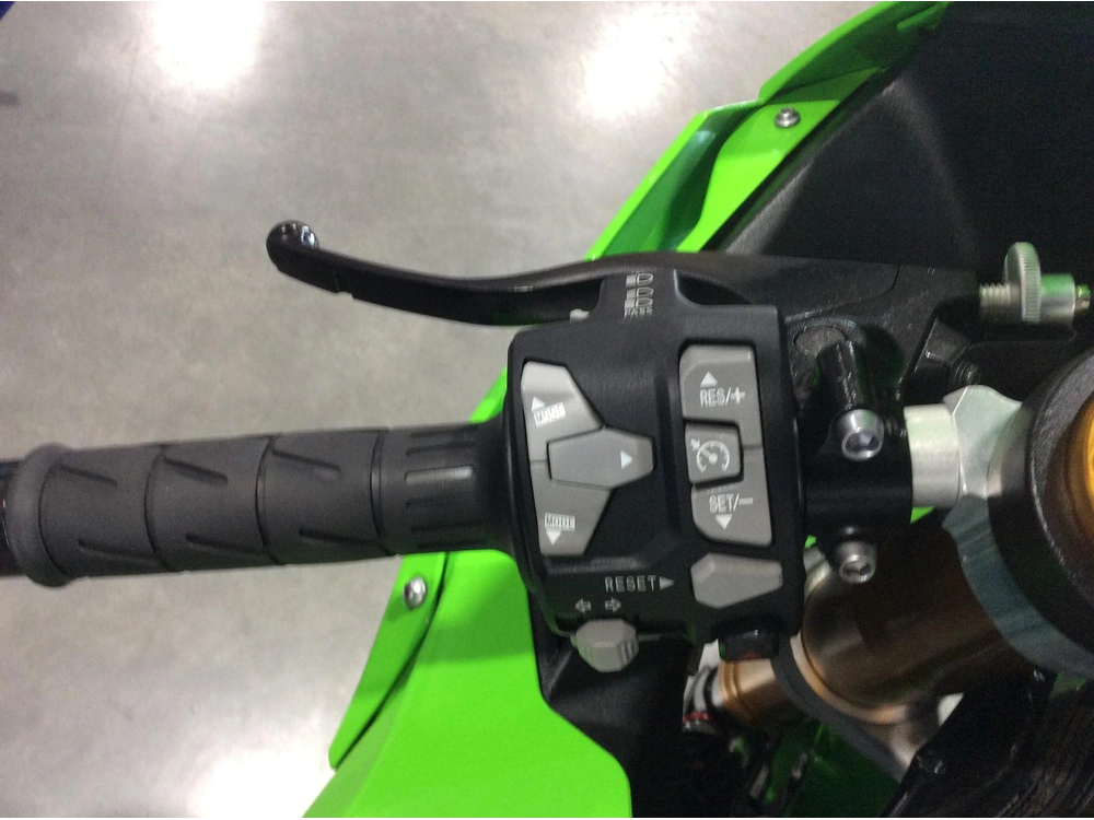 2024 Kawasaki Zx1002 40e Anniver alt