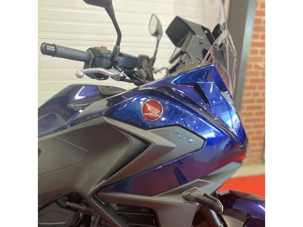 2025 Honda Nt1100 alt