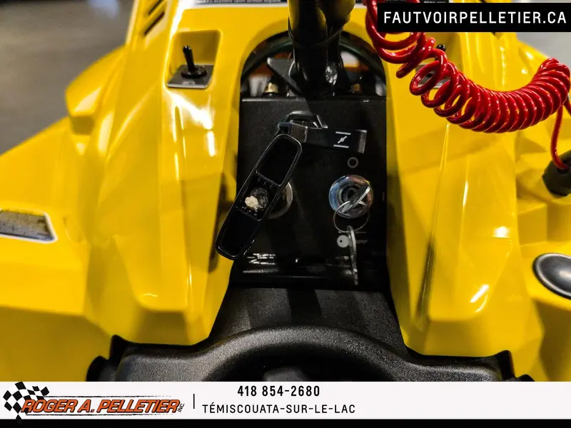 2025 Ski-Doo MXZ 200