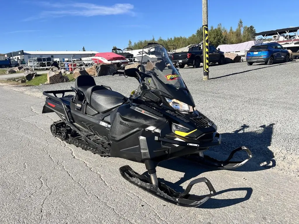 2024 Ski-Doo SKANDIC LE 20 » 600R