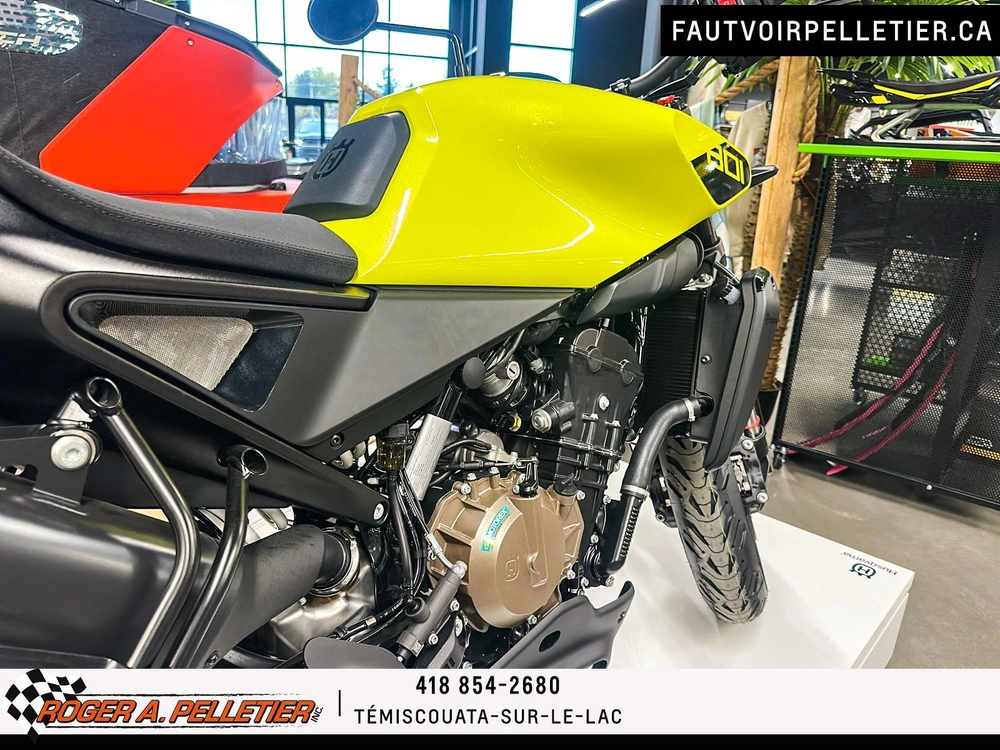 Husqvarna Vitpilen 801 2025 alt