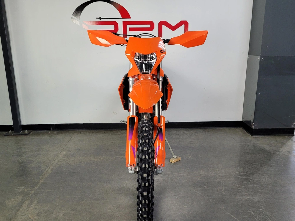 2024 Ktm 450 Xcf-w *0.99% Sur 60 Mois alt