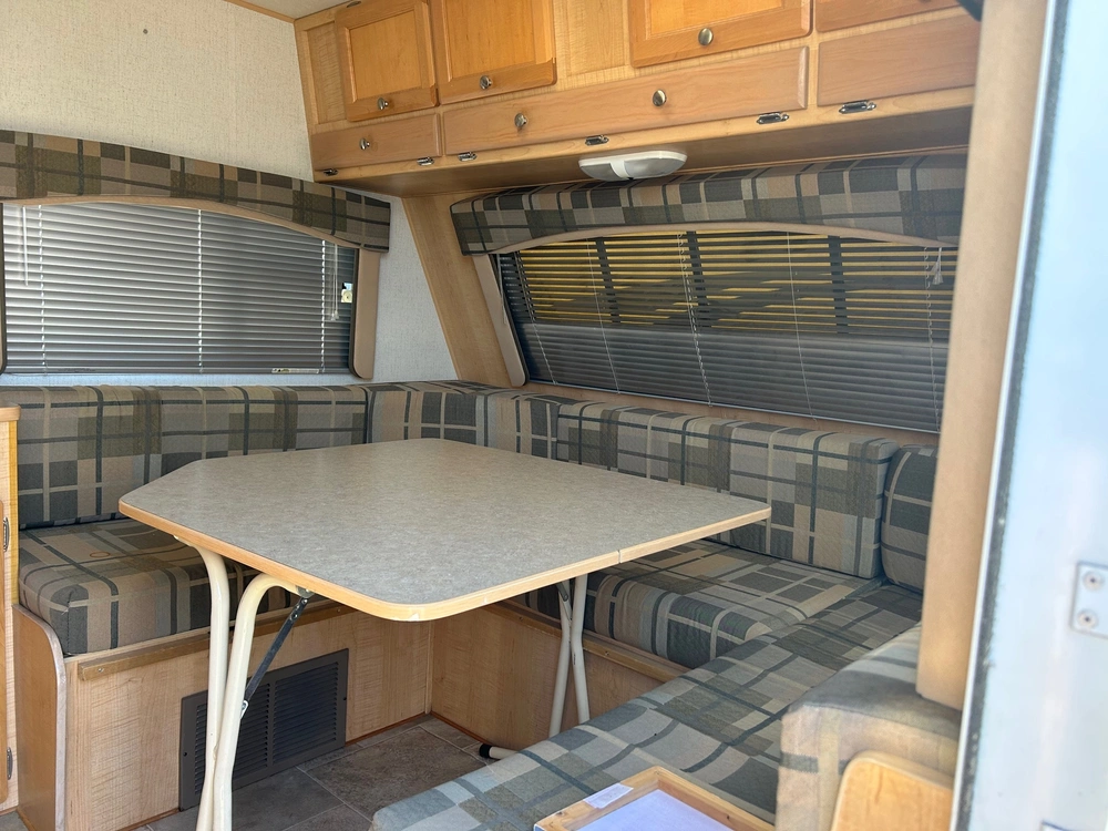 Trail-lite By R-vision Tl821 2004 alt