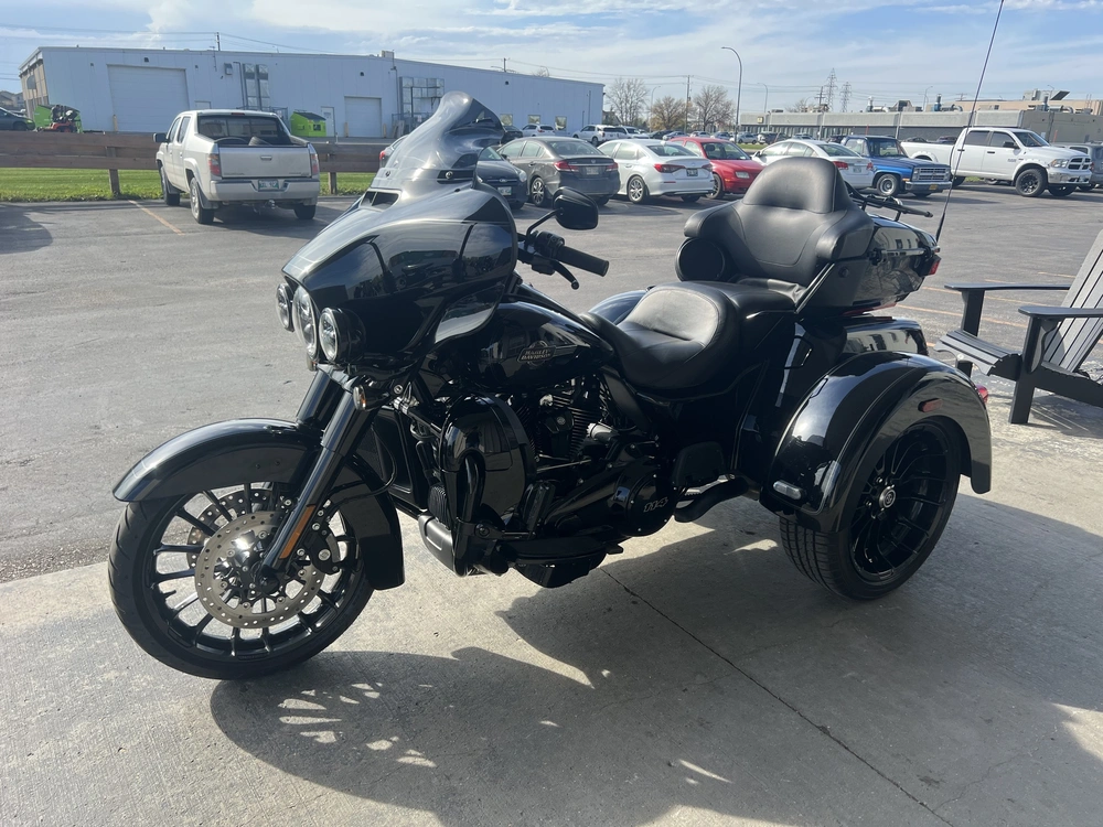 2025 Harley-davidson Tri Glide Ultra alt