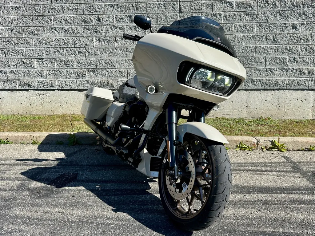 Harley-Davidson FLTRXST Road GlideFLTRXST 2023