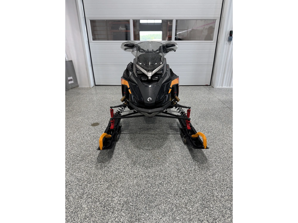 2025 Lynx Rave Gls 850 R alt