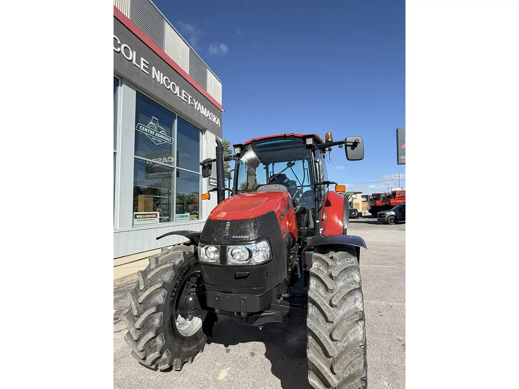 Case IH Farmall 115U 2015