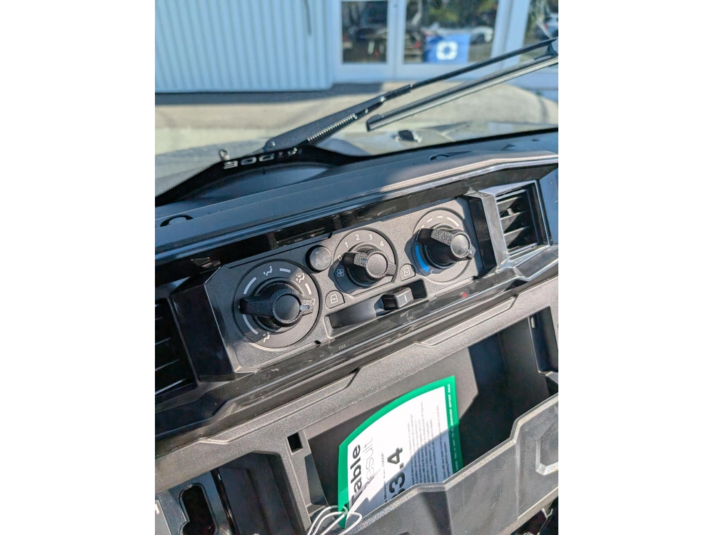 2025 Kawasaki Ridge Xr Deluxe Hvac | 🚀 Alternative Can-am Defender Hd10 & Polaris General Xp 1000 🚀 alt