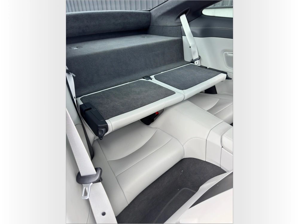 2021 Porsche 911 Turbo S alt