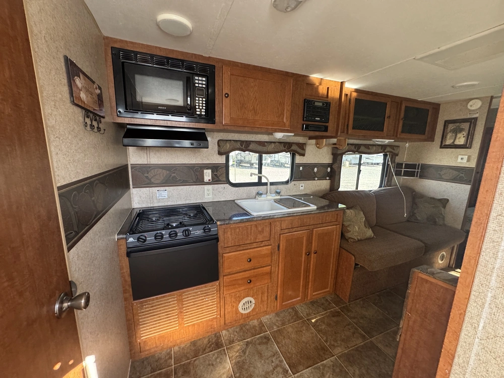 Skyline Nomad 207 2013 alt