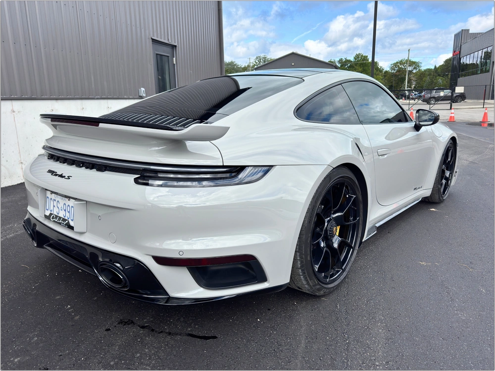 2021 Porsche 911 Turbo S alt