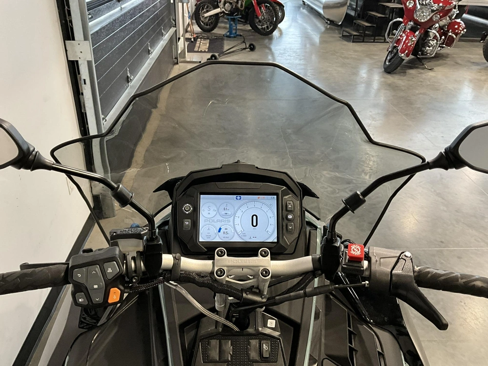 Polaris 850 Titan Adventure Ultimate 155 2026 alt