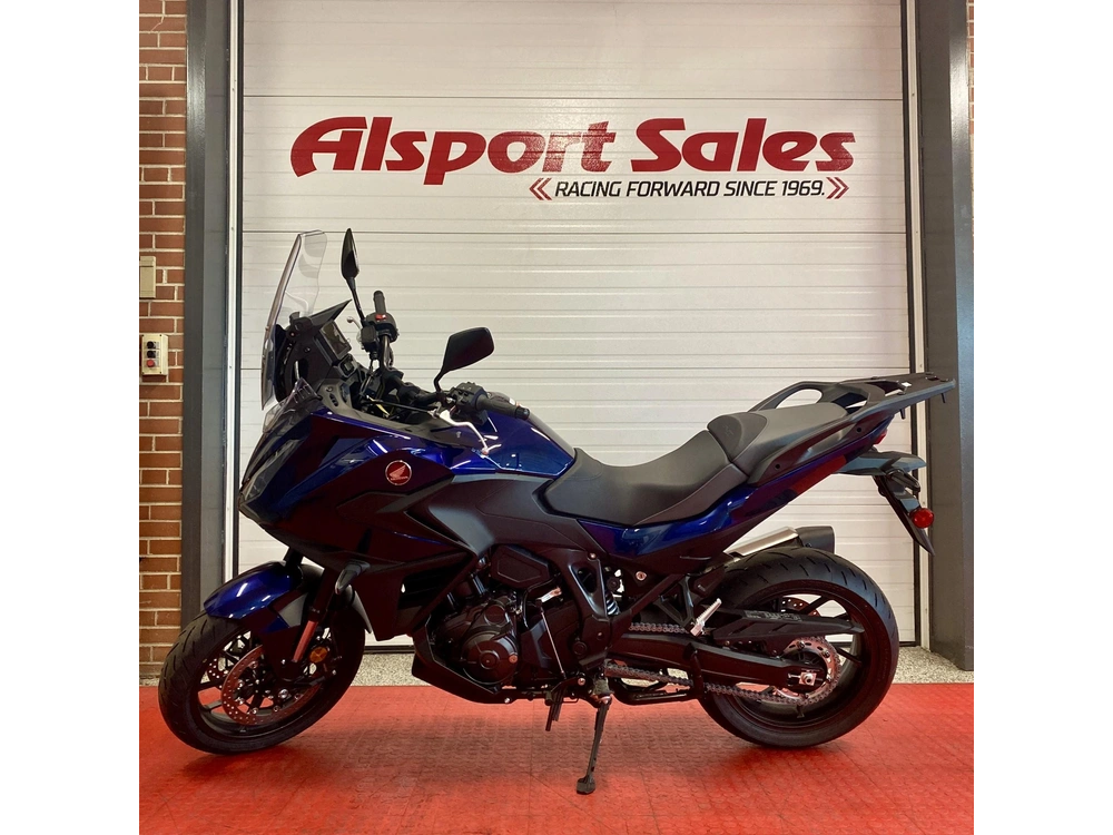 2025 Honda Nt1100 alt