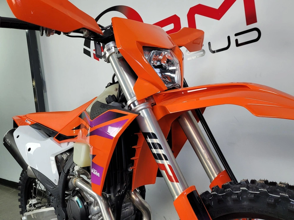 2024 Ktm 450 Xcf-w *0.99% Sur 60 Mois alt