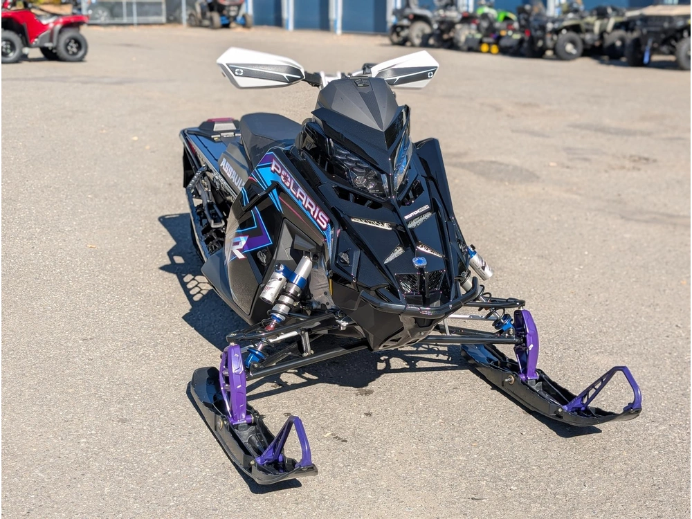 2025 Polaris Sno-25 9r Sb Assault 146 Le Switchback Special Edition Patriot | 📍 Beauce Sports – Rive-sud Québec 📍 | ⏱️ À 20 Min Des Ponts De Québec ⏱️ alt