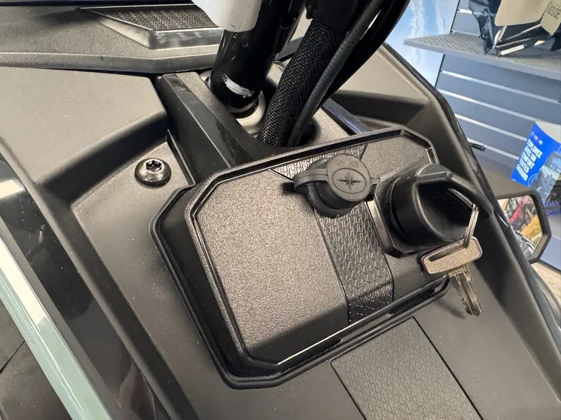 2026 Polaris voyageur adventure ultimate  650 155 YOYAGEUR ADV ULT 650 155