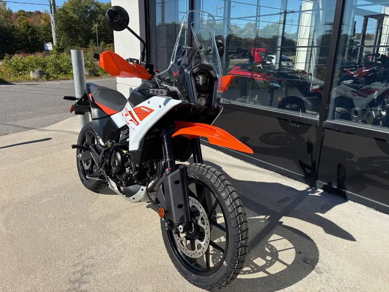 2025 KTM 390 ADVENTURE X thumbnail 2
