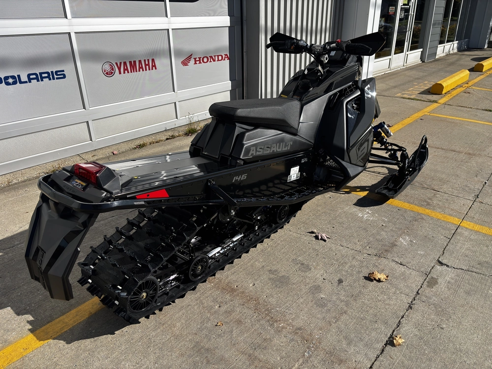 Polaris Patriot 9r Switchback Assault 146 2025 alt