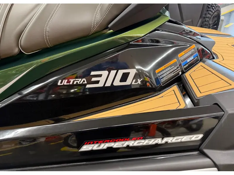 2025 Kawasaki ULTRA 310 LX thumbnail 14