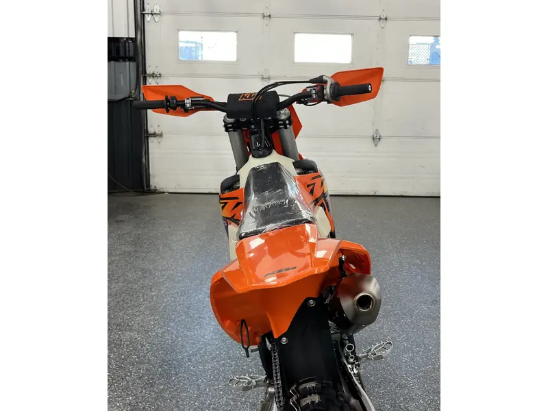 2026 KTM 300 XC thumbnail 4