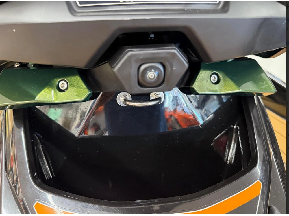 2025 Kawasaki Ultra 310 Lx alt