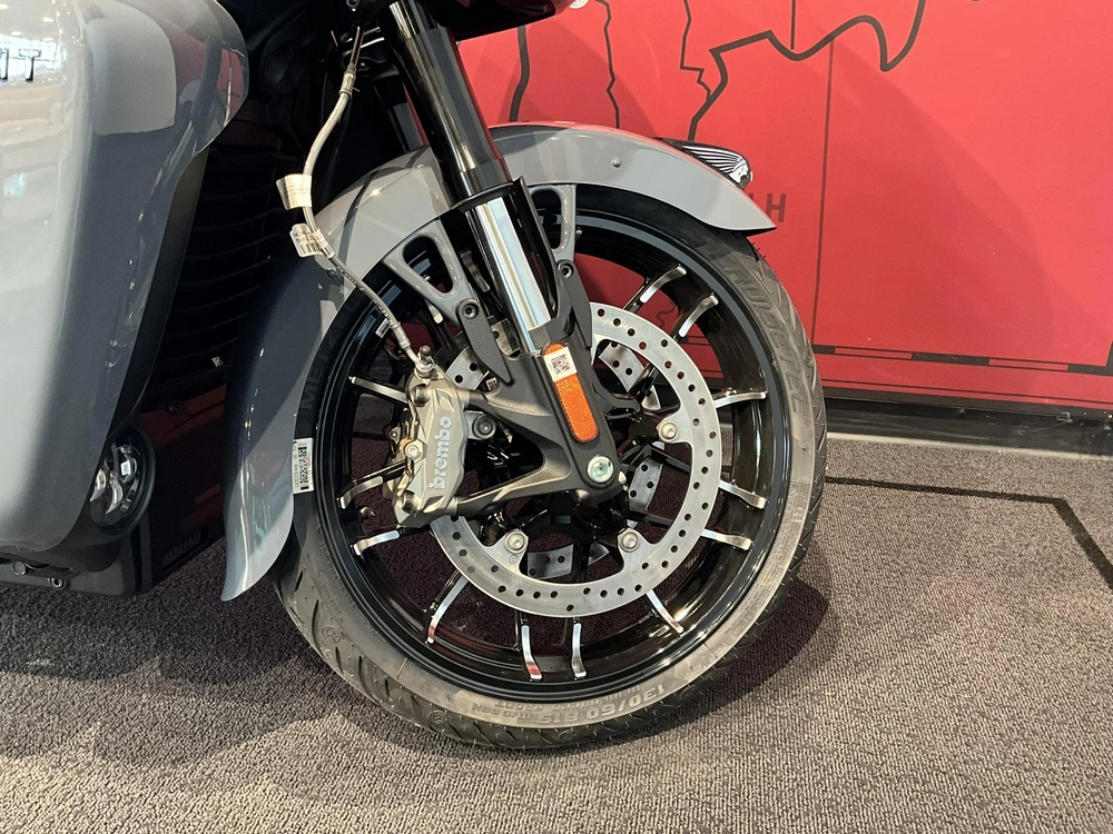 2024 Indian Motorcycle Pursuit Dark Horse With Powerband Audio Package alt
