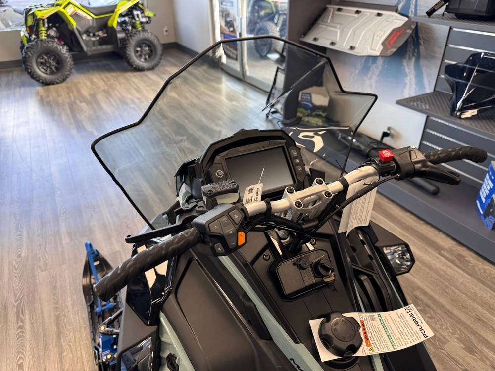 Polaris Voyageur Adventure Ultimate 650 155 Yoyageur Adv Ult 650 155 2026 alt