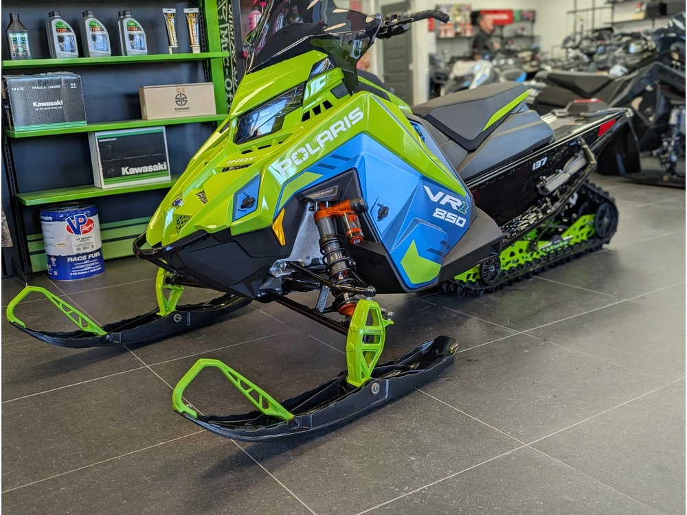 2026 Polaris 850 Indy Vr1 137 Dynamix Edition Snowmobile - (ski-doo - Bombardier) alt