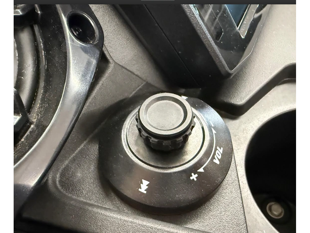 2025 Kawasaki Ultra 310 Lx alt