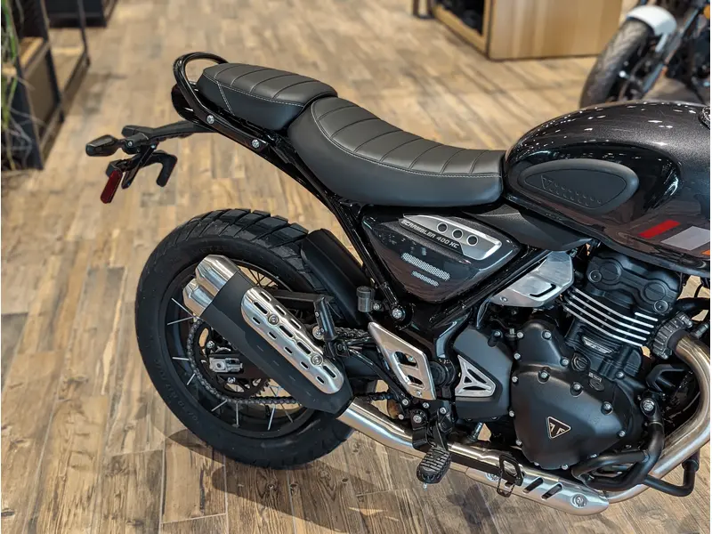 2026 Triumph Scrambler 400 XC // Storm Grey