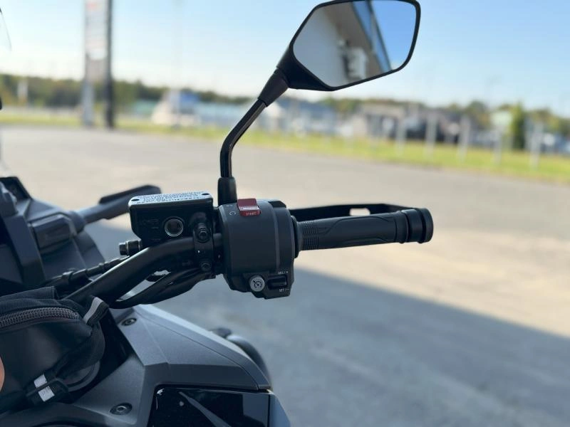 2025 Honda Africa Twin alt