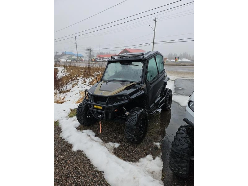 2023 Polaris General Xp 1000 Premium - Black Crystal alt