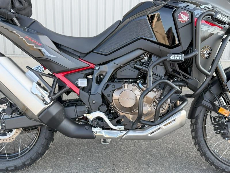 2025 Honda Africa Twin alt