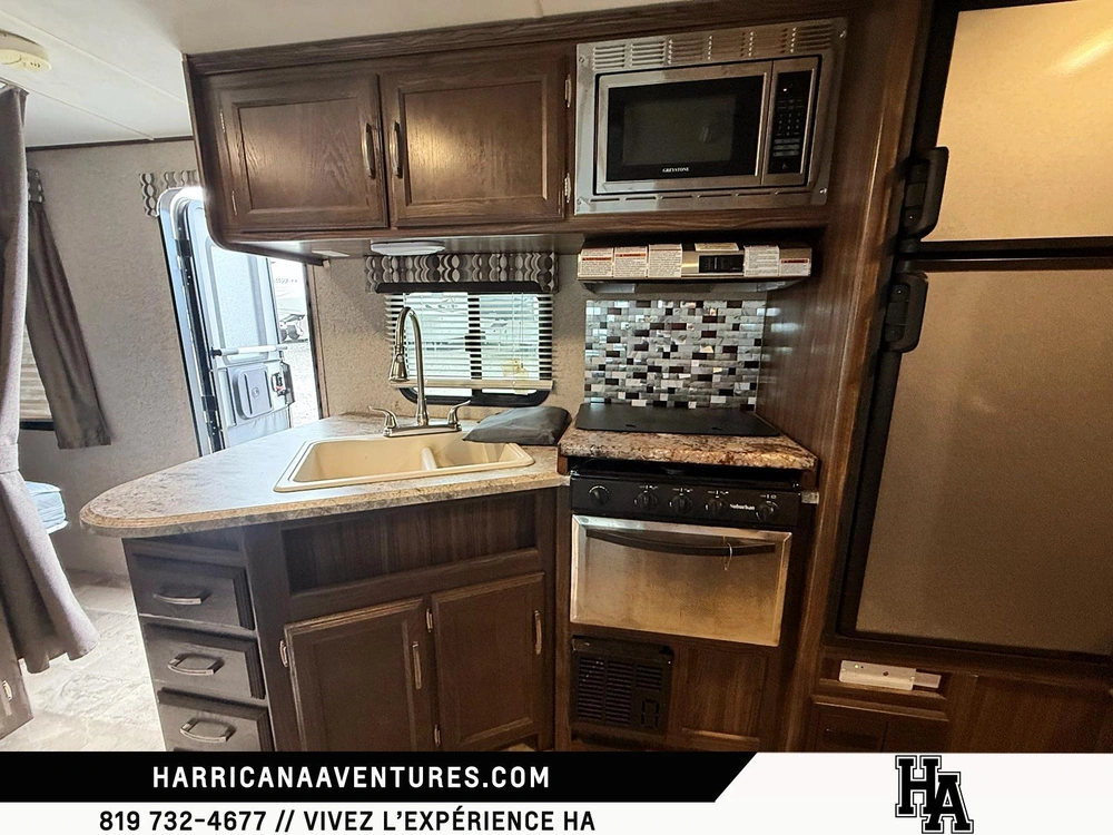 Apex 245bhs 2018 alt