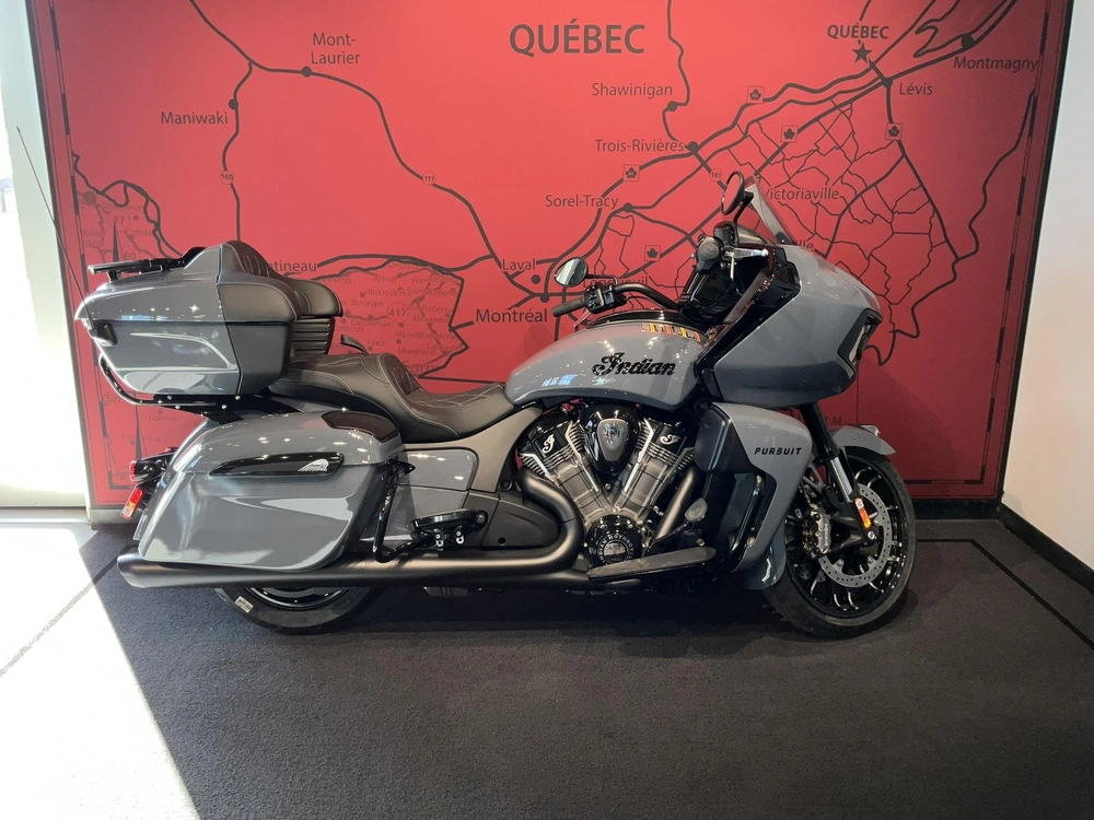 2024 Indian Motorcycle Pursuit Dark Horse With Powerband Audio Package alt