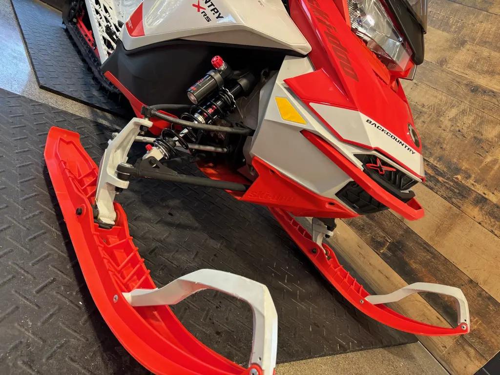 Ski-Doo Backcountry X-RS 154 850 E-TEC 2021