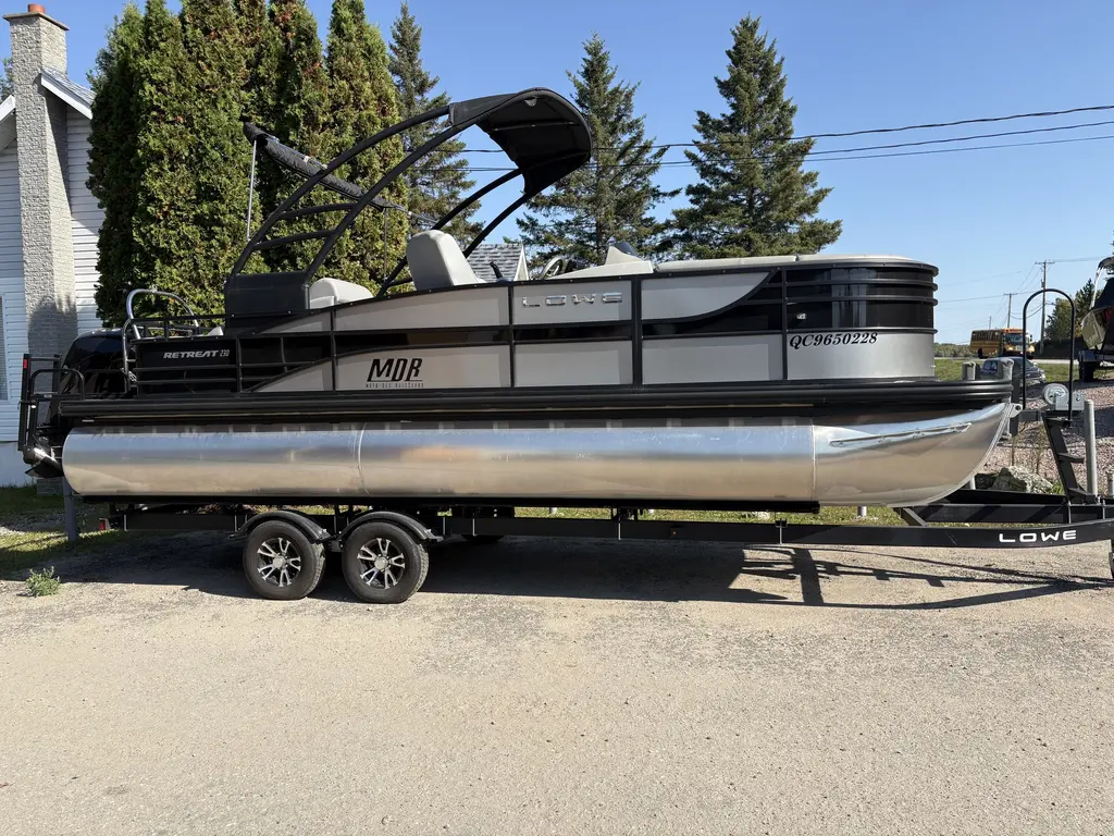 2023 Lowe Boats Retreat 230 RFL