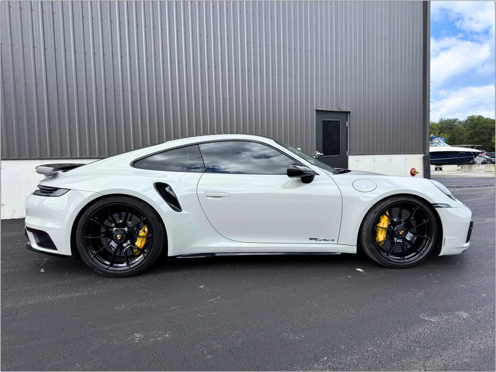 2021 Porsche 911 Turbo S alt