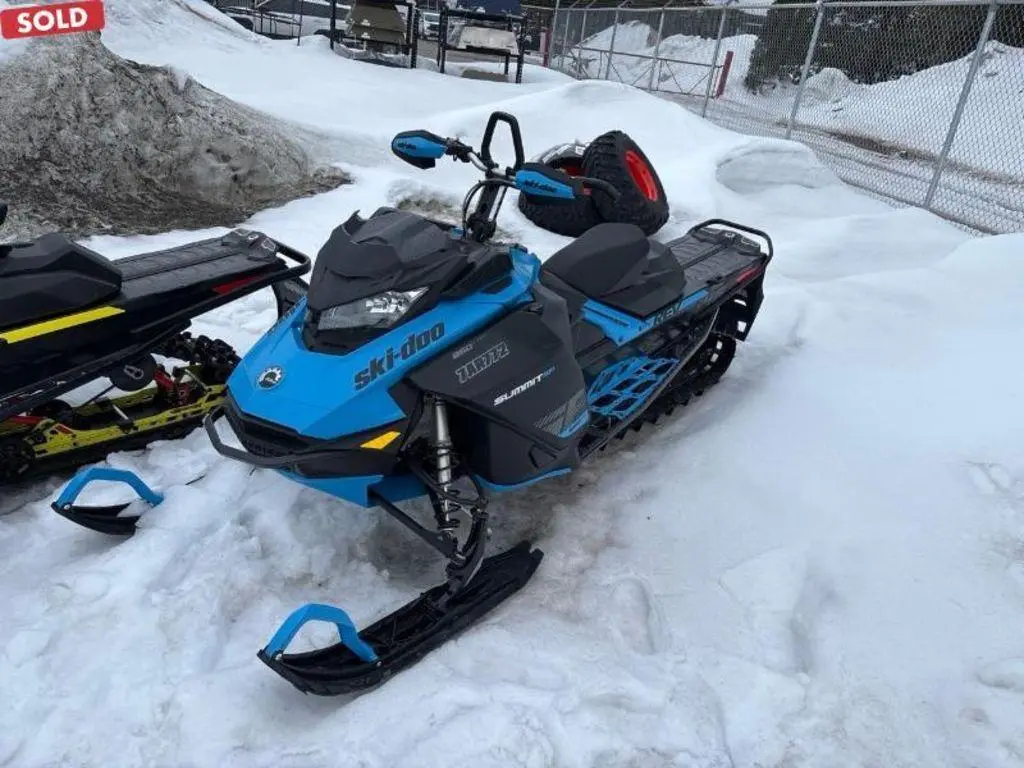 2019 Ski-Doo Summit SP 850R E-TEC®