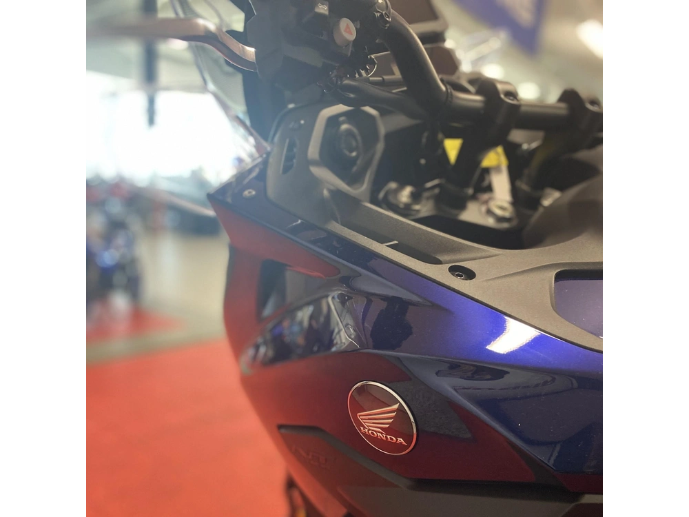 2025 Honda Nt1100 alt