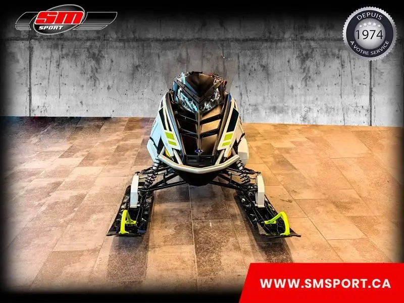 2025 Polaris 550 VOYAGEUR 155 ES
