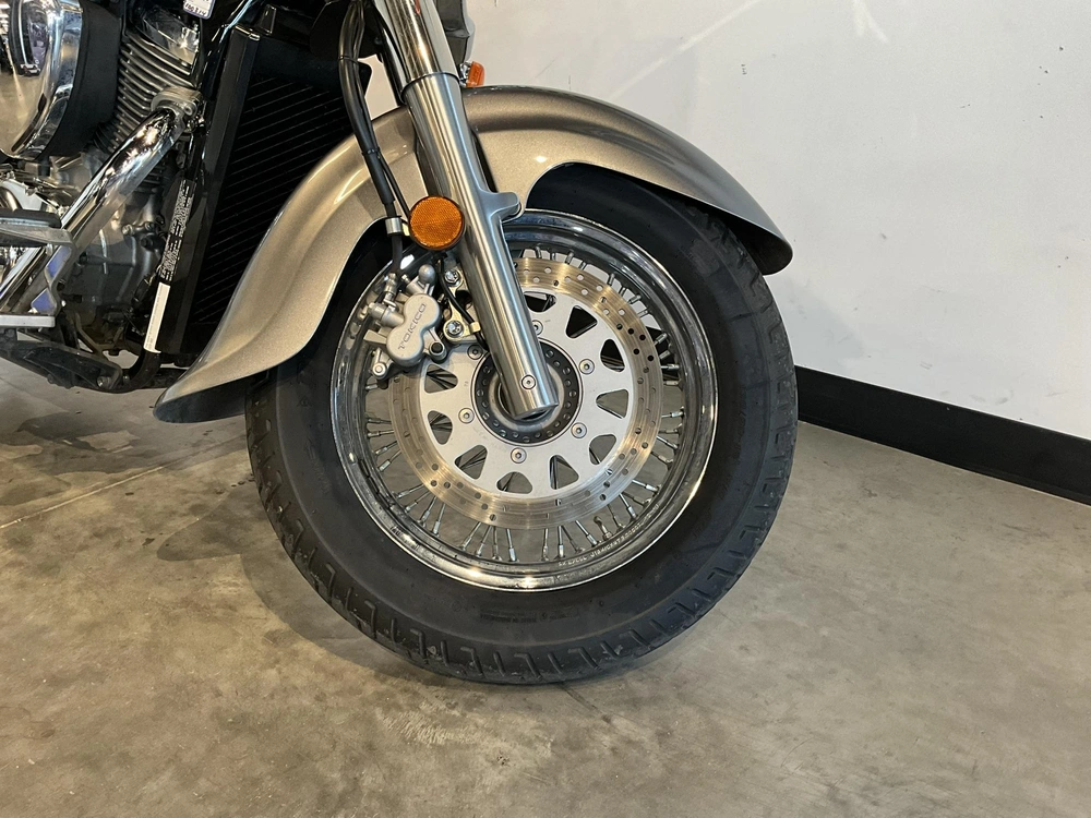 Suzuki Vl800 2018 alt