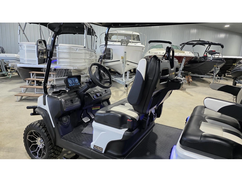 X-plod Mavrick 4 2026 alt
