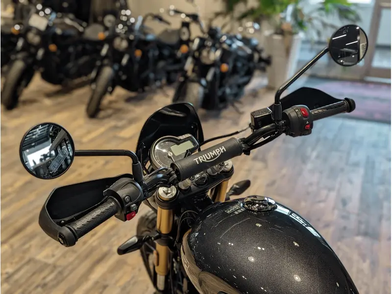 2026 Triumph Scrambler 400 XC // Storm Grey