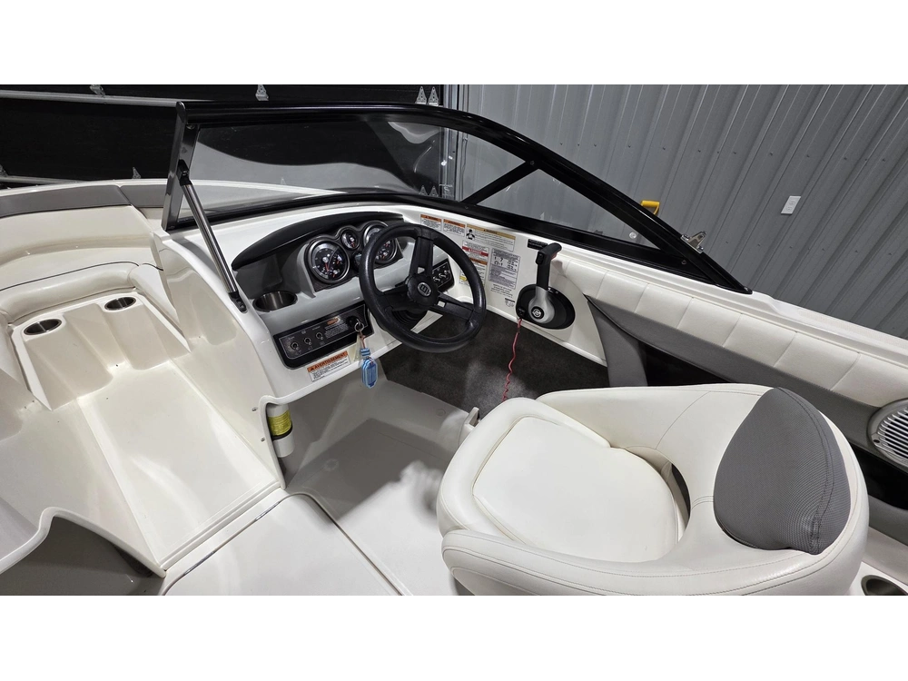 Bayliner 185 2016 alt